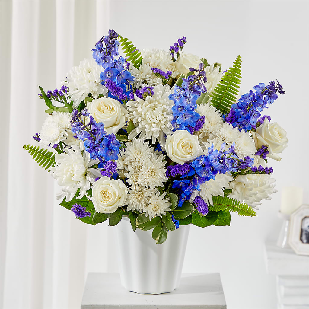 Hold Dear Tabletop Basket – Flowers By Aylen Llc, Fort Pierce FL