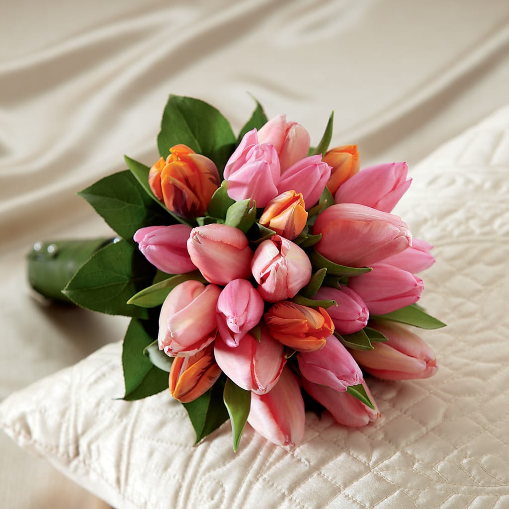 Embraceable Bouquet – Flowers By Aylen Llc, Fort Pierce FL