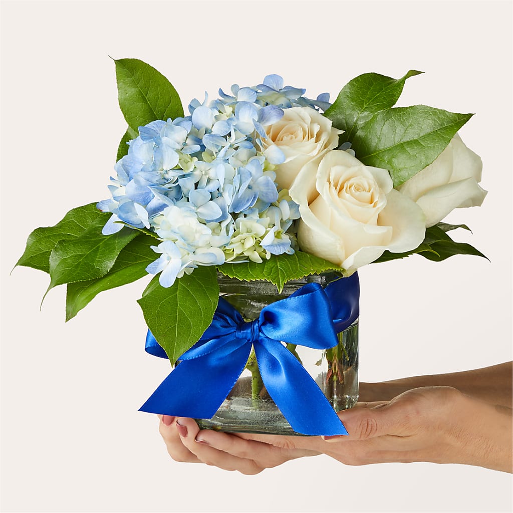 Sky Blue Delight Bouquet –  Flowers By Aylen Llc, Fort Pierce FL