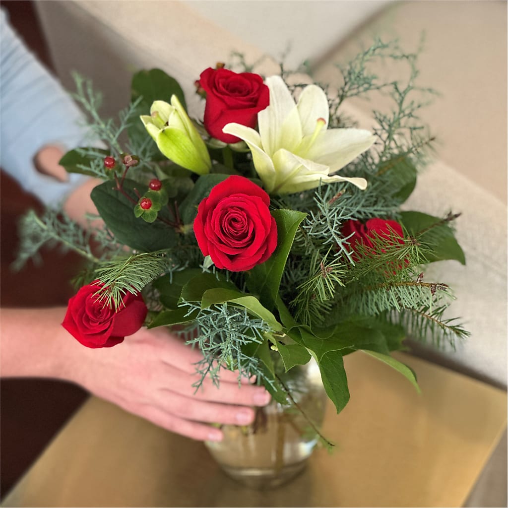 Glittering Lights Bouquet –  Flowers By Aylen Llc, Fort Pierce FL