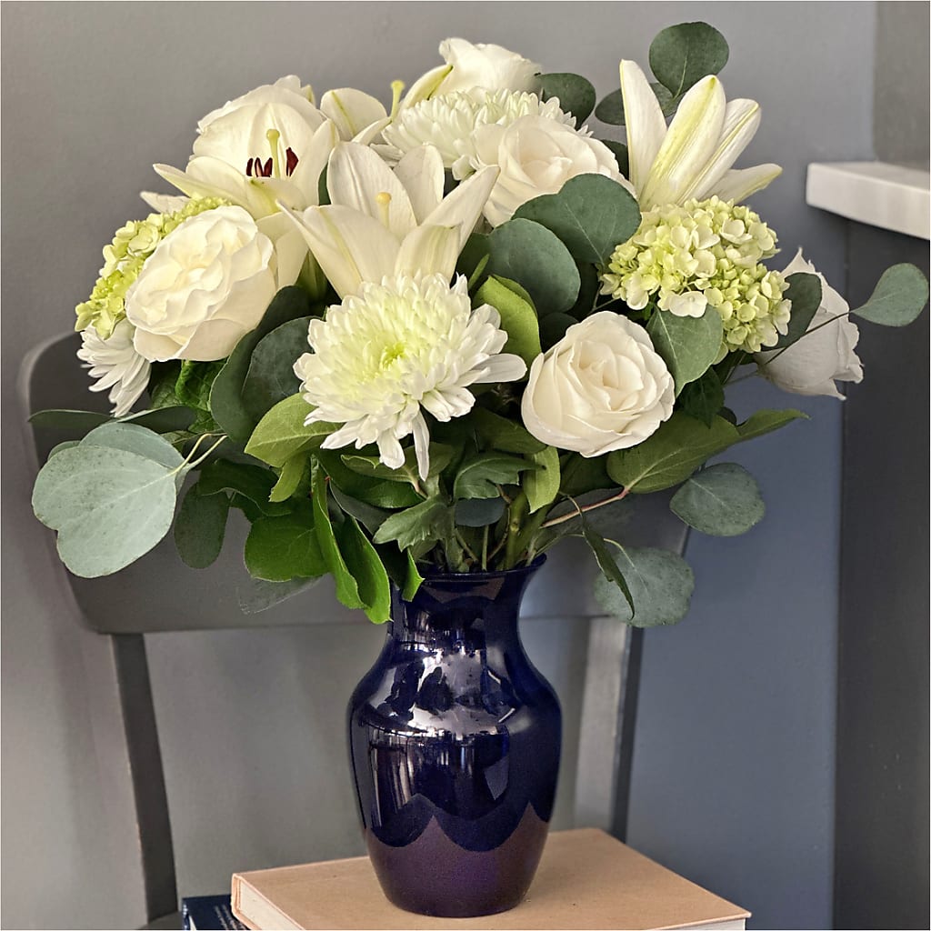 Snowy Dreams Bouquet –  Flowers By Aylen Llc, Fort Pierce FL