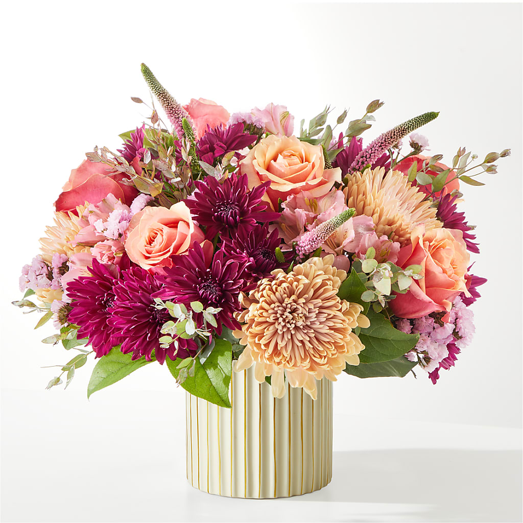 Berry Cobbler Bouquet with Ivory Vase –  Flowers By Aylen Llc, Fort Pierce FL